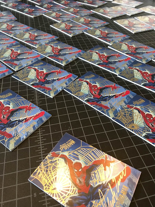 Mark Evans Signing Spider-Man Ultra Spider-Man Marvel Upper Deck card.